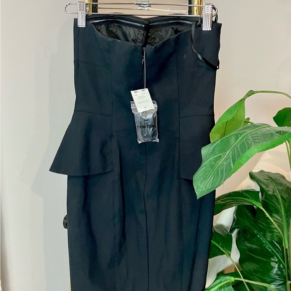 NWT 【NEW】Bebe dress black with detail - Picture 5 of 5
